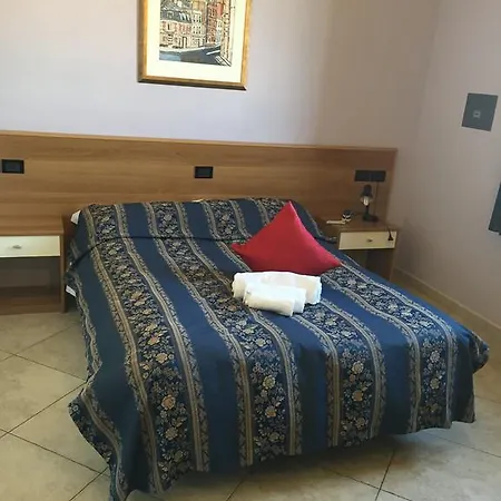 Le Corti Pitstop Otel Ferrara