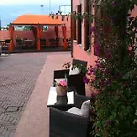 Le Corti Pitstop Hotel