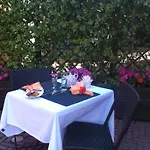 Le Corti Pitstop Hotel 2*