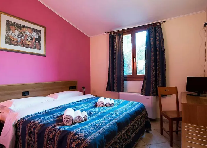 Le Corti Pitstop Szálloda 2*